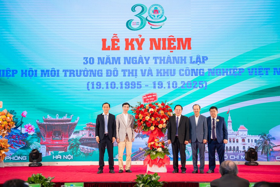 ky-niem-30-nam-thanh-lap-hiep-hoi-moi-truong-do-thi-va-khu-cong-nghiep-viet-nam