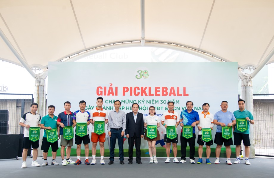 giai-thi-dau-pickleball-chao-mung-le-ky-niem-30-nam-thanh-lap-hiep-hoi